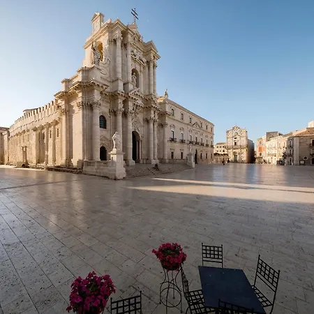 Trappeto Dellago With Sea View, Pool, Parking & Wi-fi Villa *