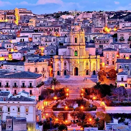 Trappeto Dellago With Sea View, Pool, Parking & Wi-fi