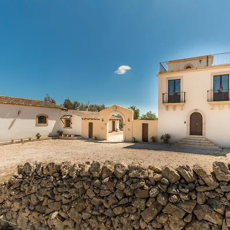 Trappeto Dellago With Sea View, Pool, Parking & Wi-fi *