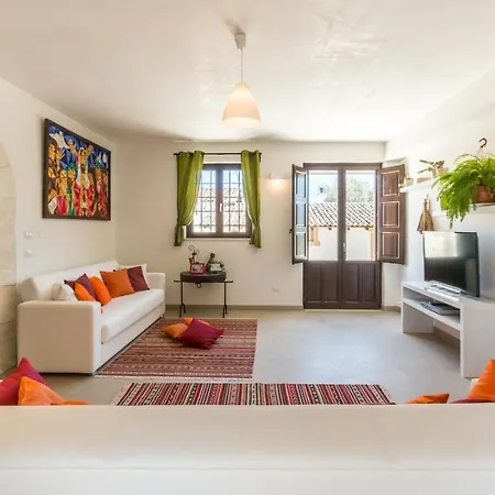 Villa Trappeto Dellago With Sea View, Pool, Parking & Wi-fi *