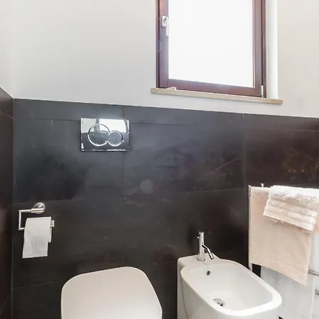 Villa Trappeto Dellago With Sea View, Pool, Parking & Wi-fi Avola