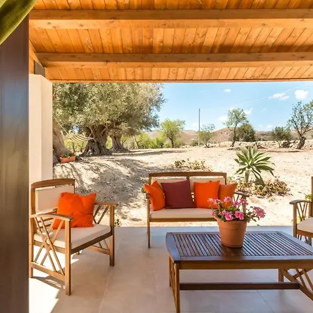 Trappeto Dellago With Sea View, Pool, Parking & Wi-fi Avola