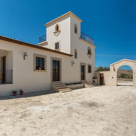 Trappeto Dellago With Sea View, Pool, Parking & Wi-fi Villa *