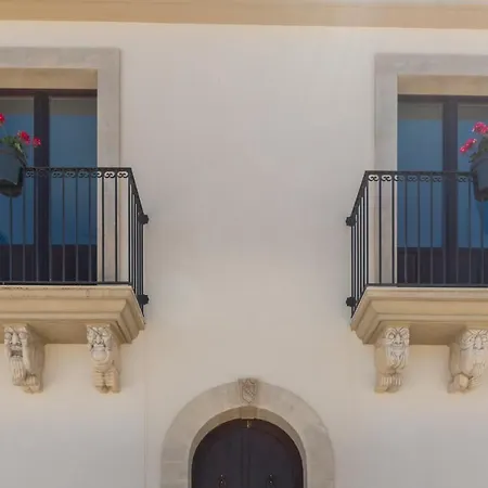 Trappeto Dellago With Sea View, Pool, Parking & Wi-fi *