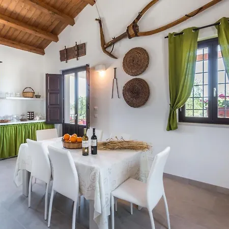 Trappeto Dellago With Sea View, Pool, Parking & Wi-fi Villa *