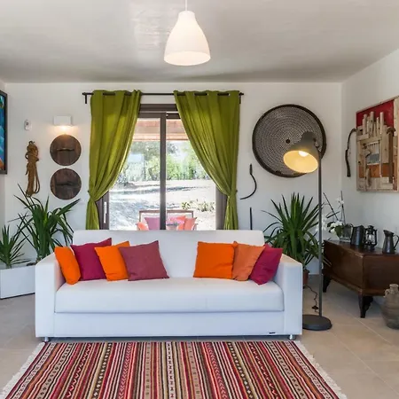 Trappeto Dellago With Sea View, Pool, Parking & Wi-fi Villa *