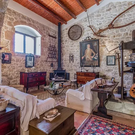 Trappeto Dellago With Sea View, Pool, Parking & Wi-fi Avola