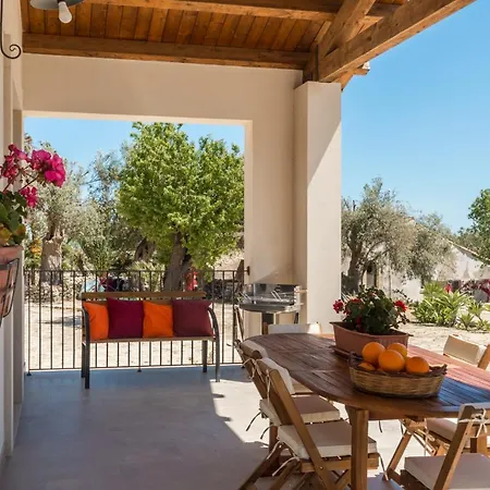 Villa Trappeto Dellago With Sea View, Pool, Parking & Wi-fi *