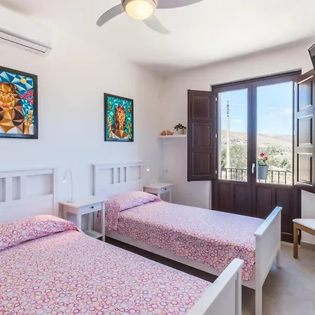 Trappeto Dellago With Sea View, Pool, Parking & Wi-fi Villa *